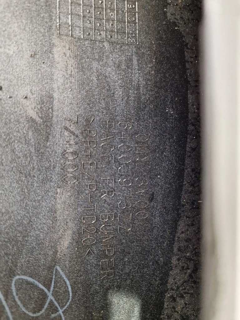 фото №13, Mitsubishi space star 2022 з передній бампери