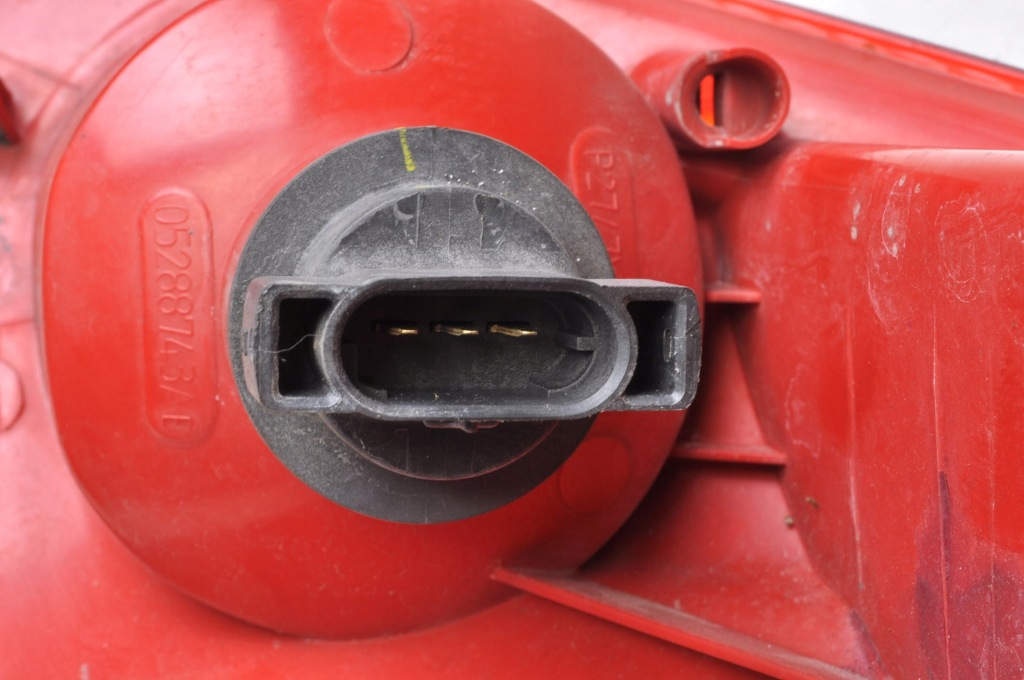 Chrysler pt cruiser фара ліва задня ліва задній 05288743ae в Україні