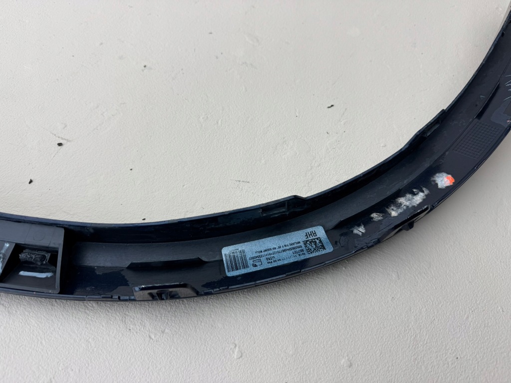 фото №14, Bmw x5 g05 mp 18r- молдинг крыла правый перед правая передняя 5177-8069286