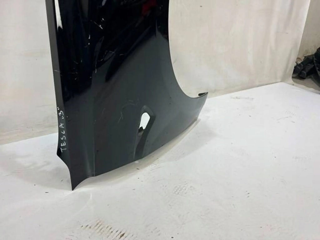Tesla model 3 крило правий передній перед Доставка
