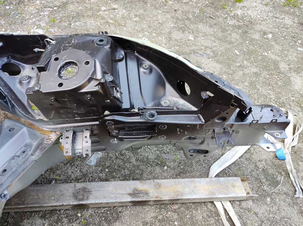 фото №8, Volvo v60 18r- лонжерон лівий перед