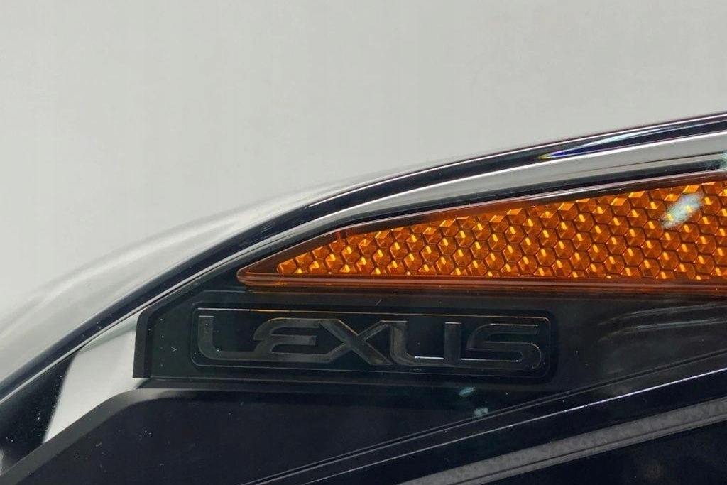 фото №10, Лампа левая передняя lexus nx _z1_ 8118578240 2.49l 2021