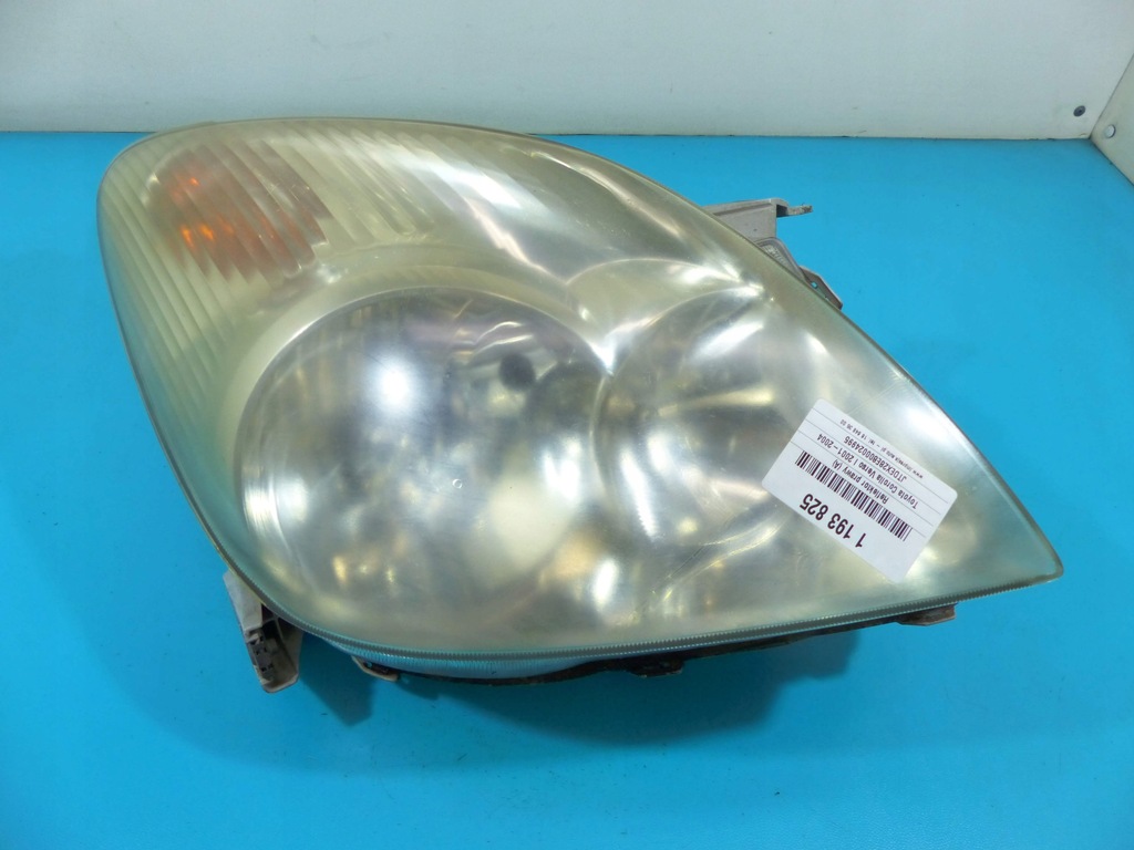 фото №1, Фара правый лампа перед toyota corolla verso i