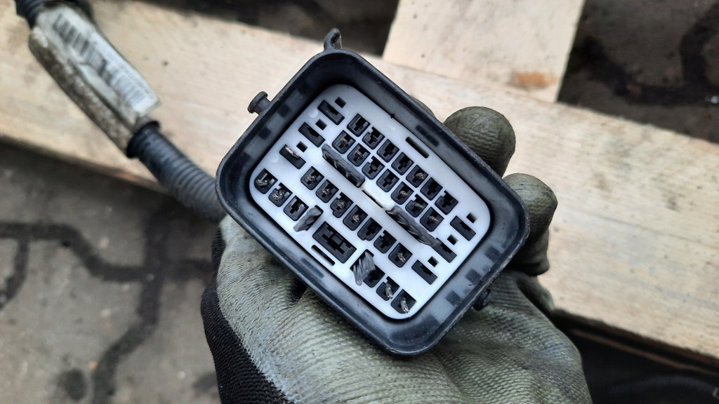 фото №9, Джгут електропроводка двигуна 31260271 volvo v70 iii s80 ii 2.5t + lpg