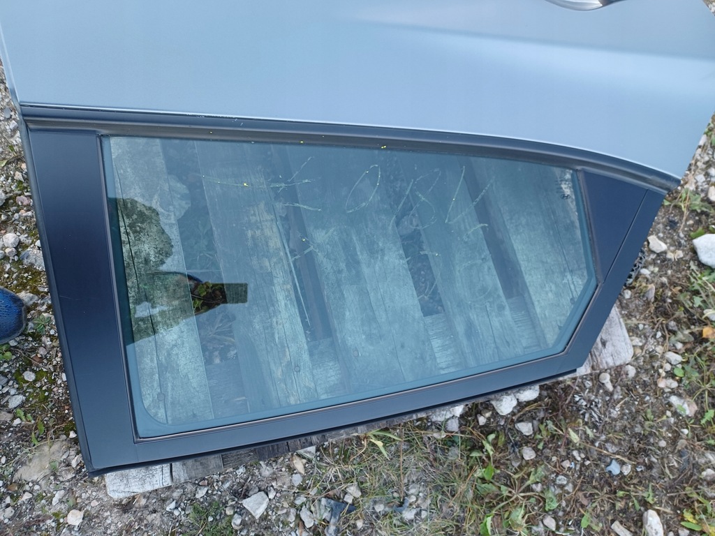 фото №7, Hyundai ix35 дверь правый задние правое задняя 09- полный