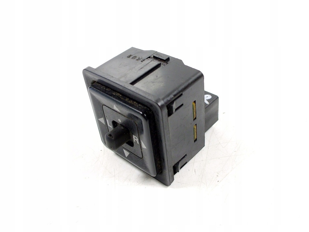 фото №3, Mitsubishi space runner i переключатель зеркал