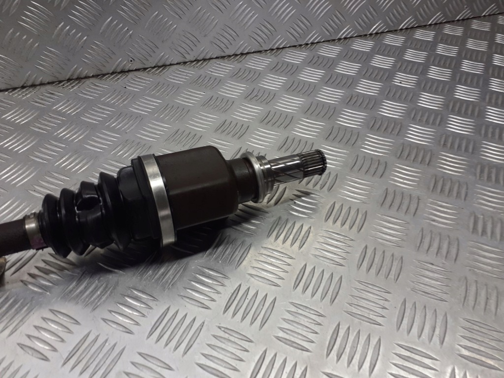 фото №2, Привідний вал ліва передня renault megane ii 1.4 8200618069