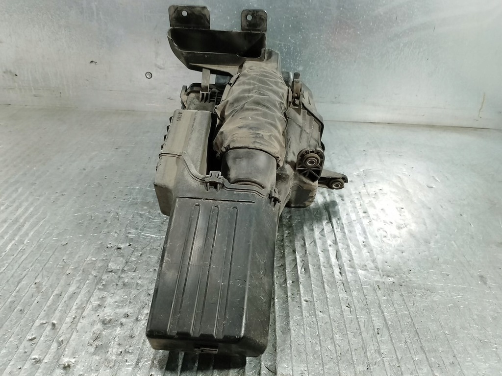 фото №8, Корпус фильтра воздуха kia rio iii 28110-1w000 1.2 16v