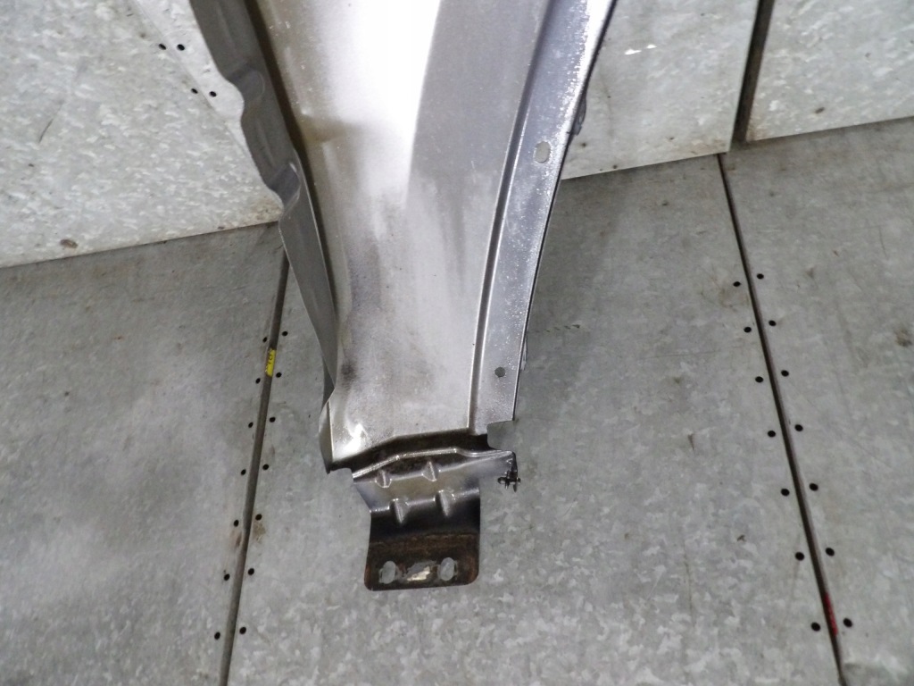 Jeep grand cherokee wk2 рестайлінг  крило ліве перед par в Україні