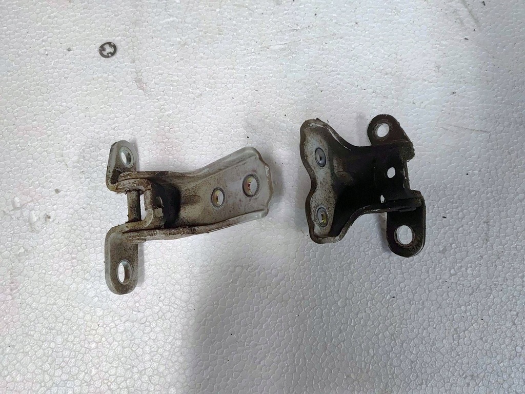 фото №1, Петли дверь перед правый kia rio iv 17-2022