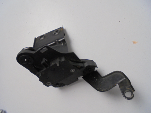 фото №1, Кронштейн насоса abs seat tarraco 20 r