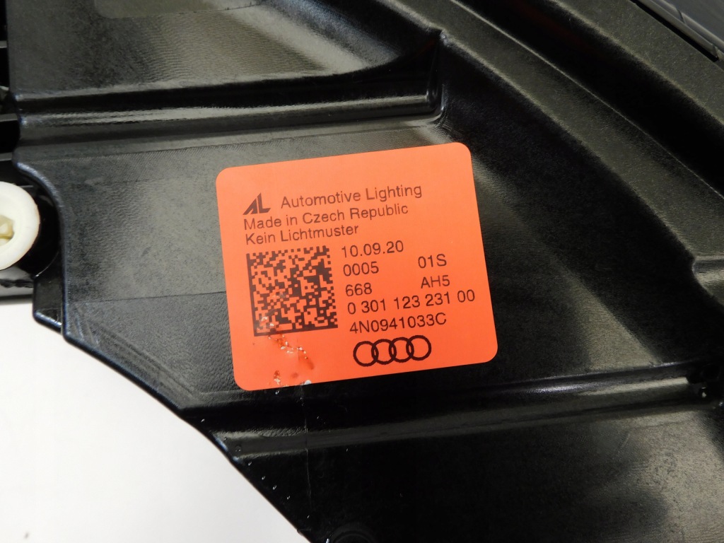 Audi a8 d5 4n фара правый  левая full led 4n0941033c с Разборки