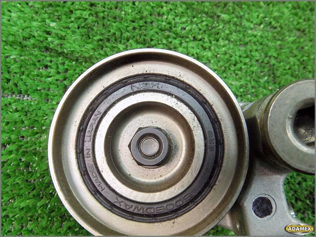 Toyota land cruiser j95 3.0td 00r - ролик Доставка