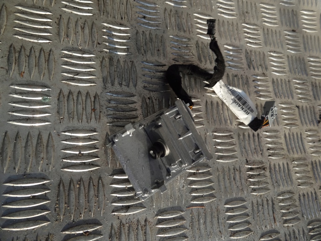 фото №1, Renault clio v 2019 1,0 tce камера ассистент поперечина движения 284629484r оригинал