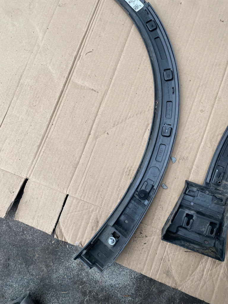 фото №8, Audi q4 e-tron левая молдинг крыла 89a853717c 89a853817c