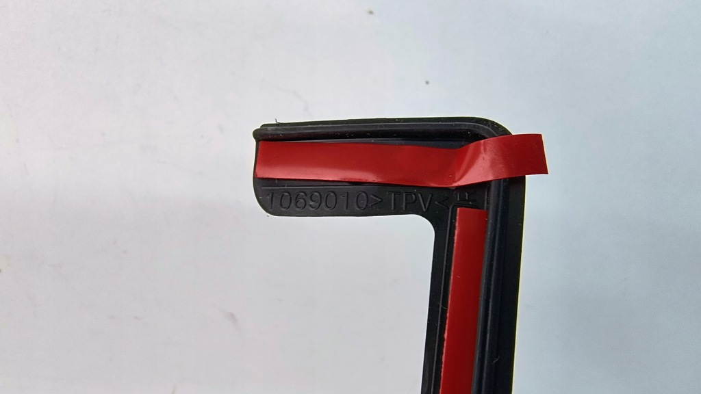 фото №7, Прокладка накладки дах задня tesla model x