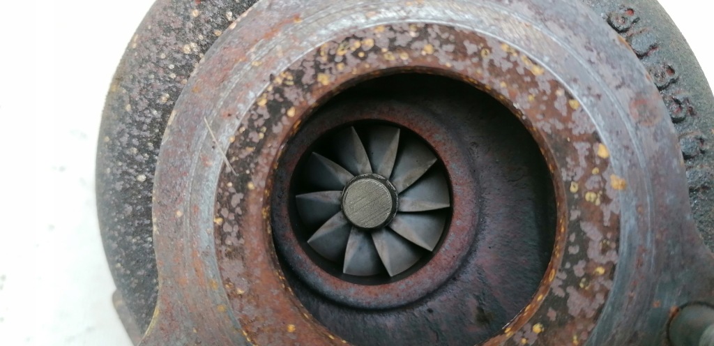 фото №9, Renault trafic iii vivaro 1.6dci 16r. турбонагнетатель 54389700005