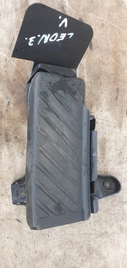 фото №1, Защита кронштейн подножка seat leon iii 5q1864775