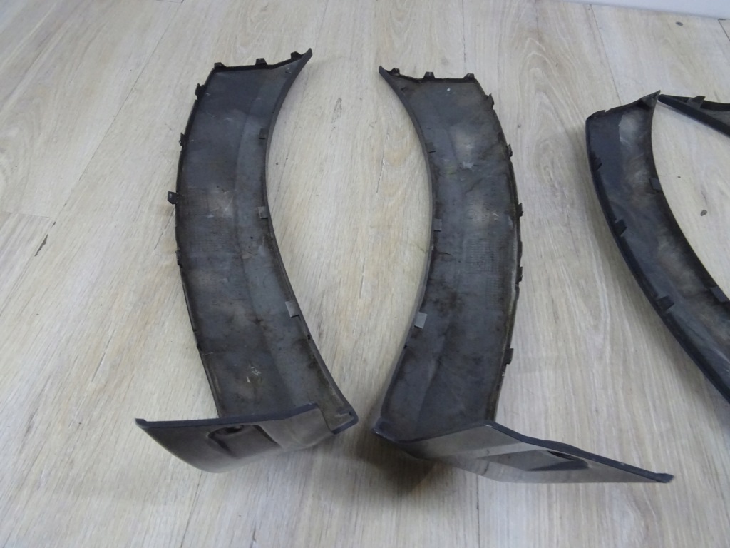 фото №8, Молдинг бампера правая skoda octavia ii scout 1z0 1z0853085a