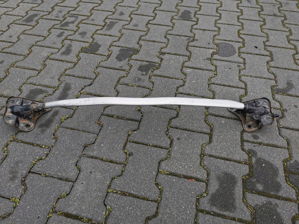 фото №1, Nissan 350z розпірка чашка перед