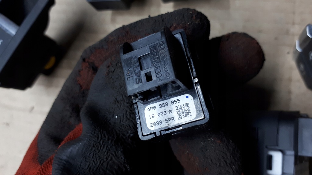 фото №9, A4 b9 8w панель кнопок окон хром зеркал