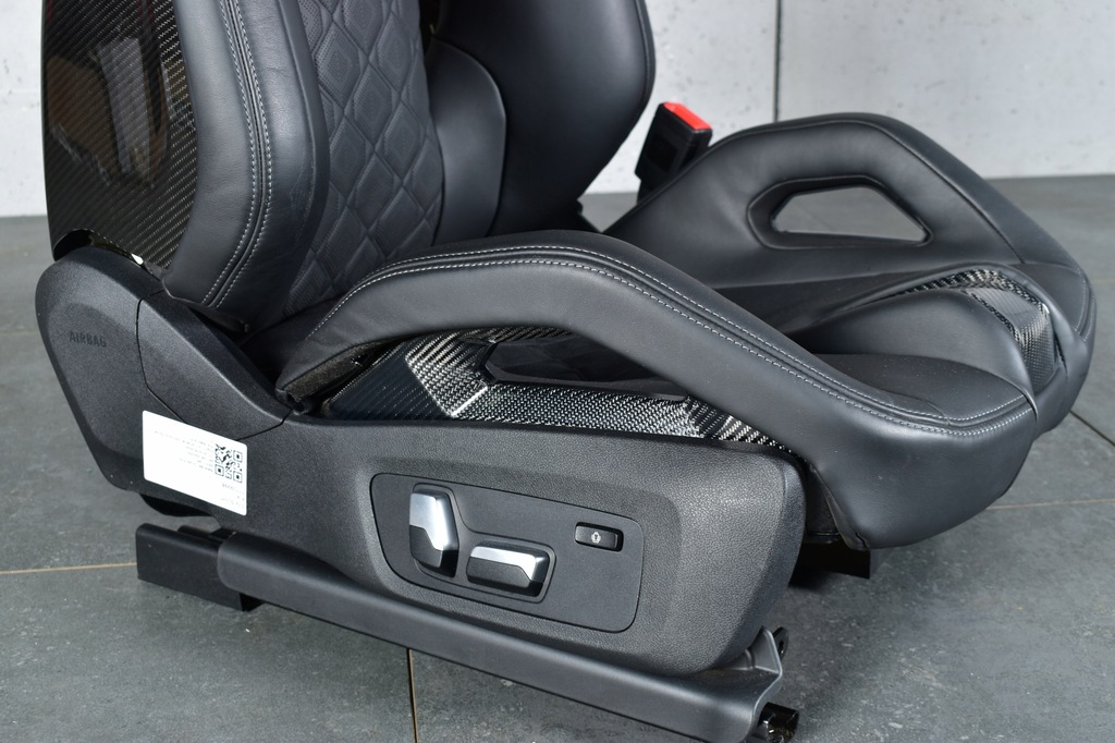 фото №13, Bmw m8 f92 g15 сиденья ковшеобразные сиденье салон середина карбон оригинальные