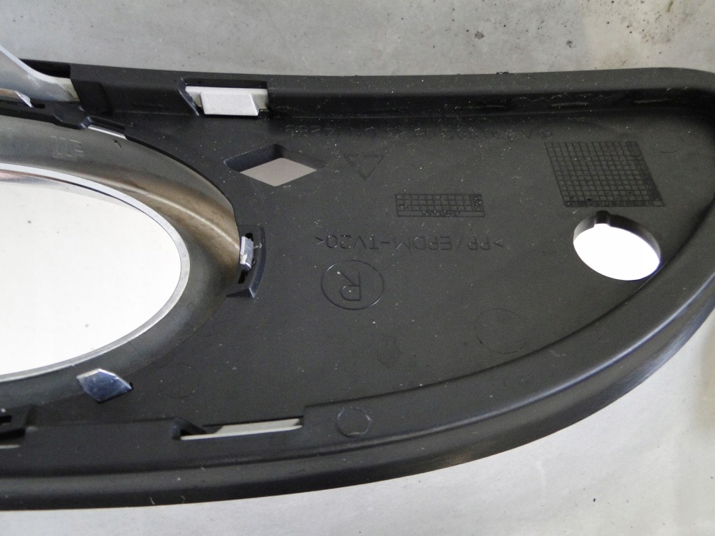 Mercedes sl r230 230 бампер передній рестайлінг  pts spr Зі Шроту