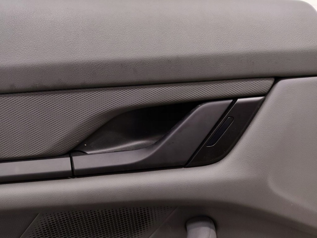 фото №6, Porsche taycan 9j1 2022 обшивки дверь