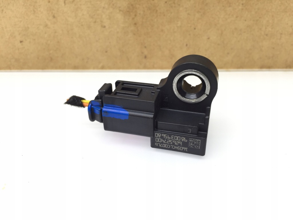 фото №1, C4 picasso 2 ii датчик удару ударний