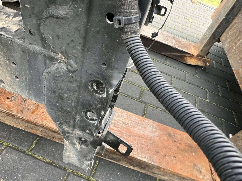 фото №14, Bmw i3 l01 кузов кузов крыша крыло лонжерон b72 стекло панорама