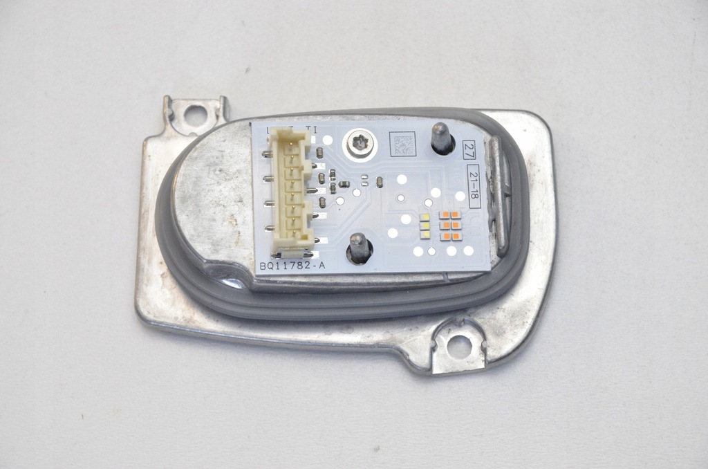 фото №7, Модуль дневные led drl левый audi a3 s3 8v0998473a