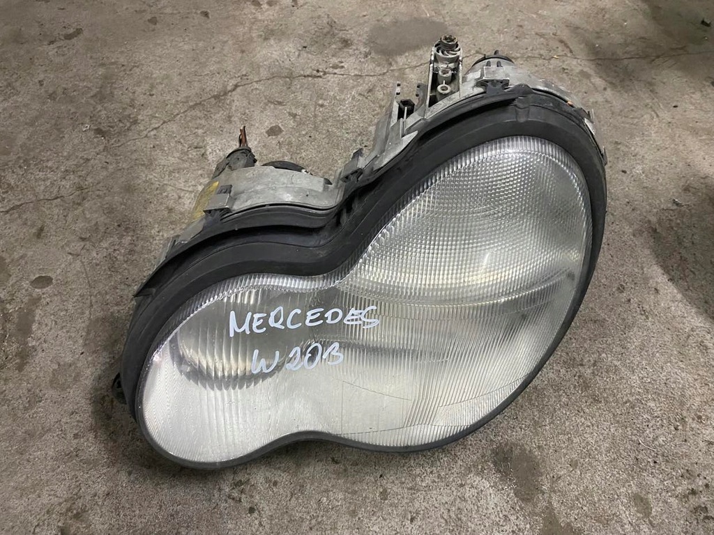 фото №1, Mercedes w203 c klasa лампа ліва перед