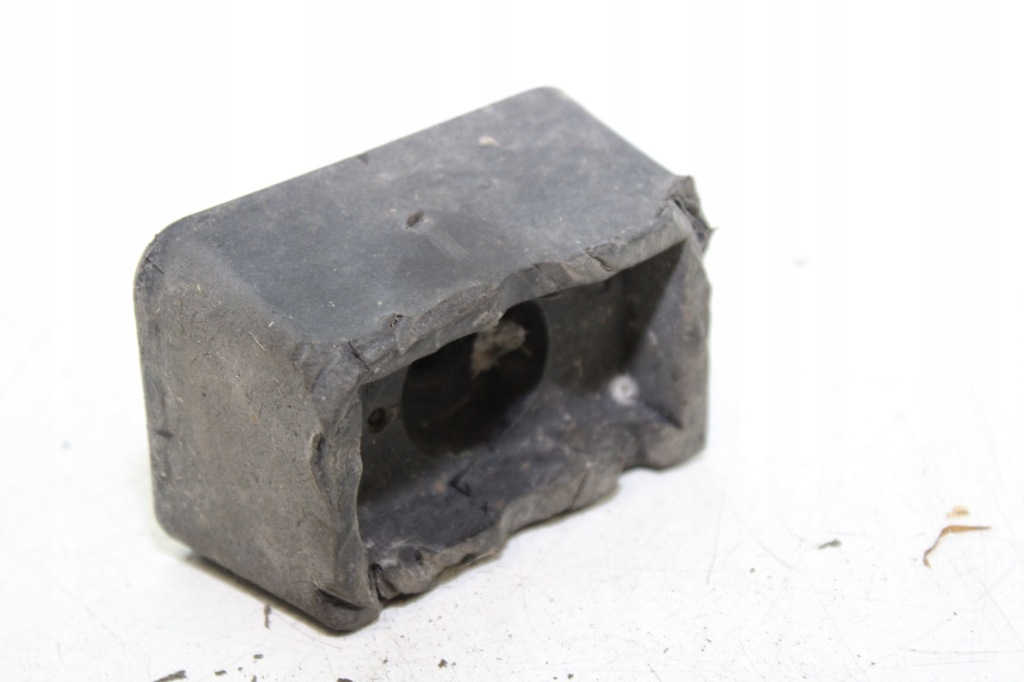 Mini cooper r52 r50 гумовий елемент w поріг важіль перемикання передач  подушка 7039760 Недорого