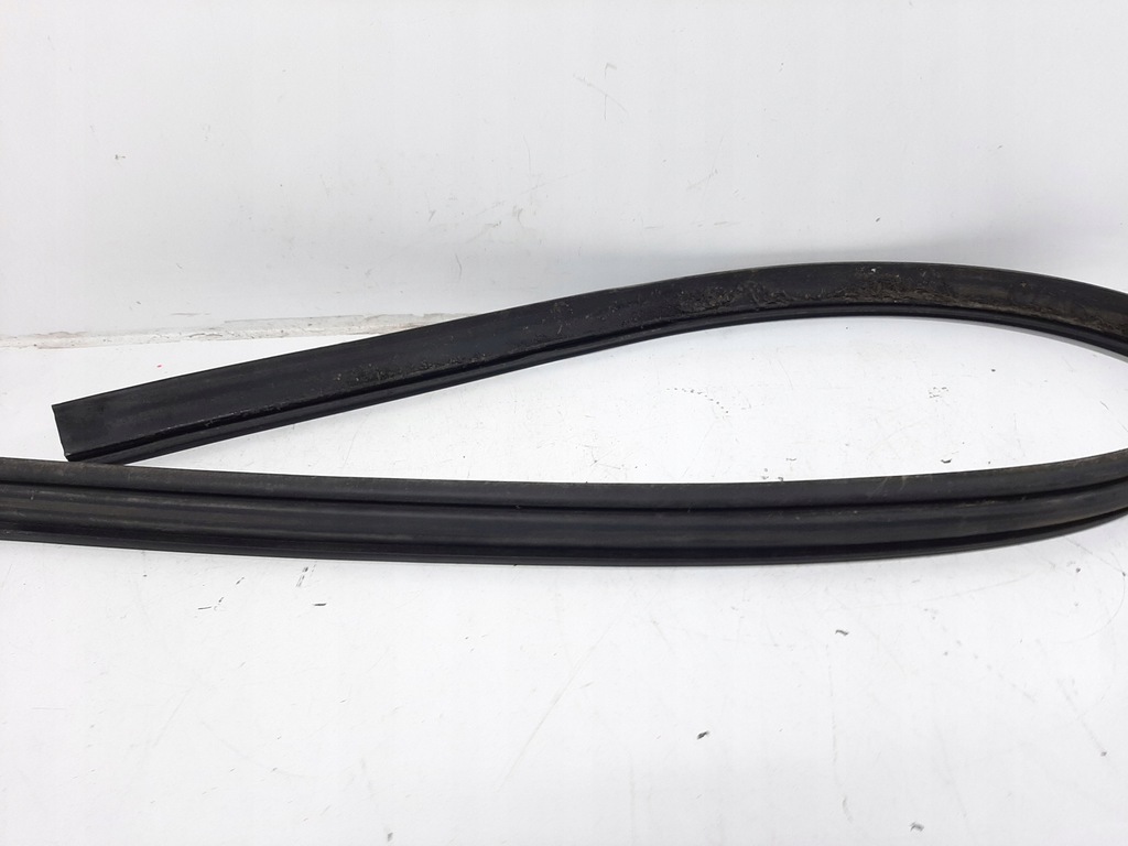 фото №8, Dodge durango ii lift 07r прокладка права nad двері