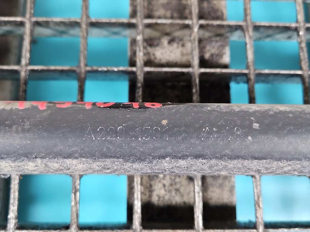 фото №4, Приводной вал задняя правая mercedes w213 2.0 cdi автоматическая коробка передач