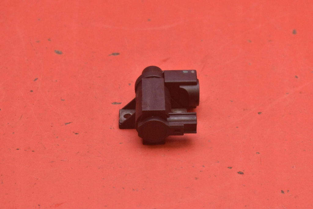 Клапан вакуумa 25819-0r011 toyota avensis t25 2.2 d-4d 148 km 06-09 в Украине