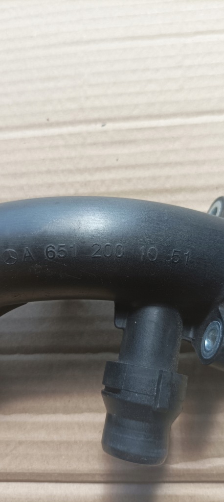 фото №3, Mercedes w205 c klasa шланг wąż труба wody 2.2 cdi