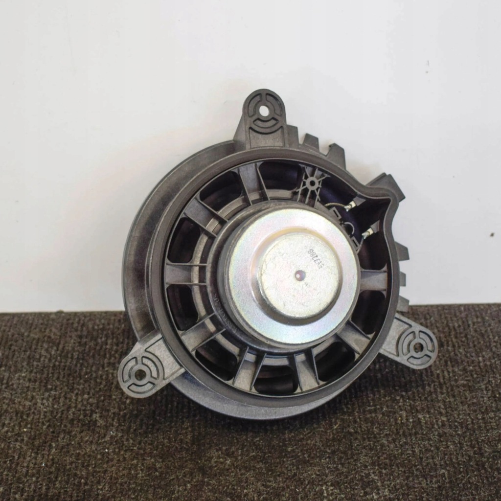 Volvo v60 2015 ліва сторона динамік двері передніх в Україні