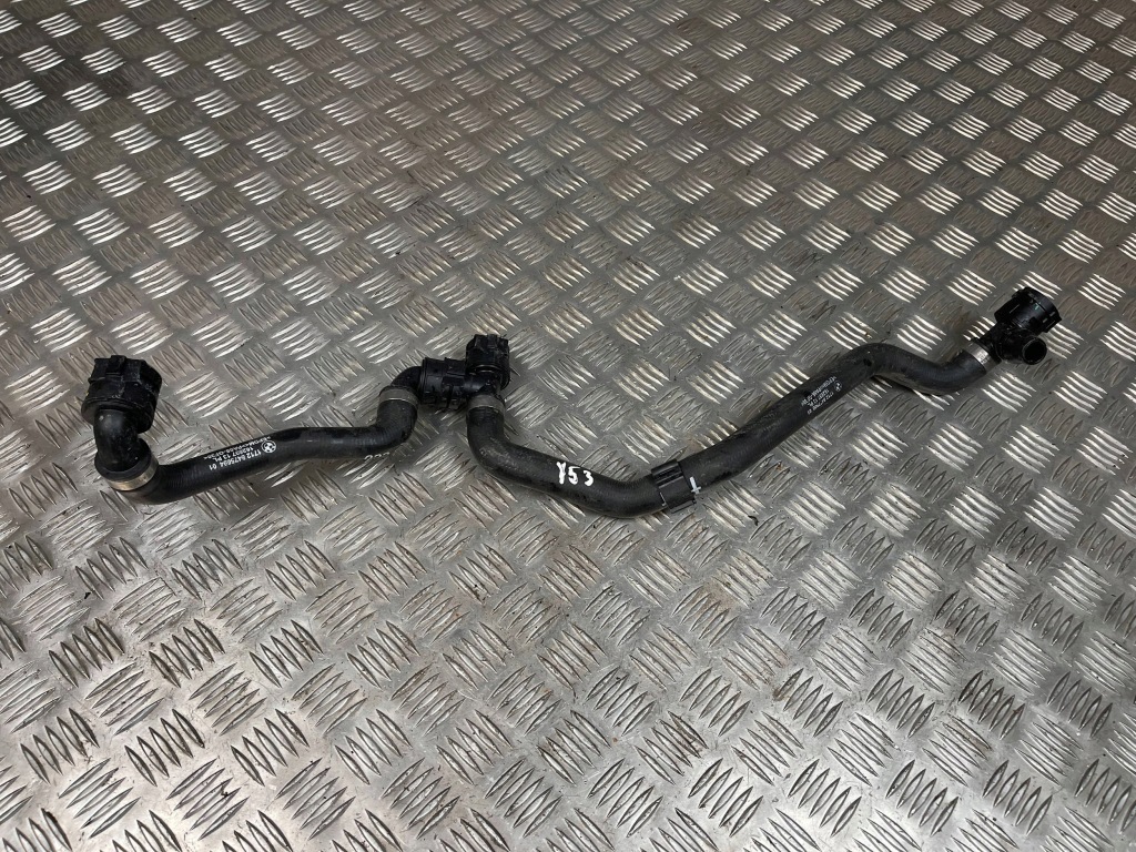 Купити Bmw i4 2023 шланг / патрубок радіатора