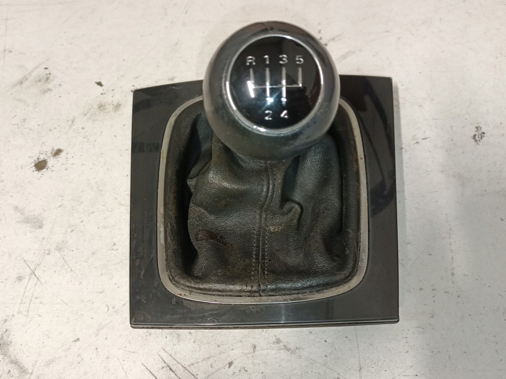 фото №1, Ручка чохол перемикання передач audi a3 8p 8p0864261d