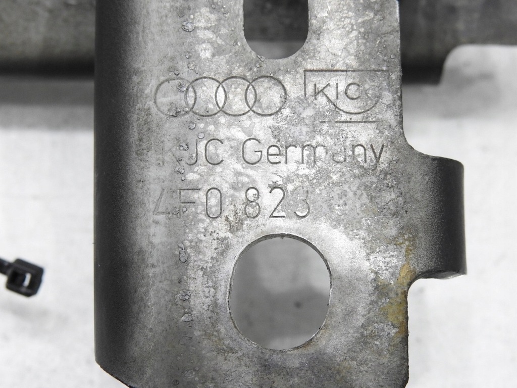 фото №8, Петля петлі капот lz7q audi a6 c6