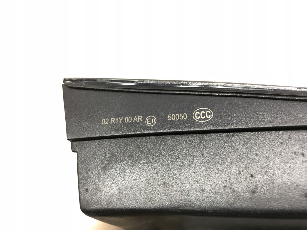 Tesla 3 2016-2019 led фара правый  задний задняя 1077402 Оригинал