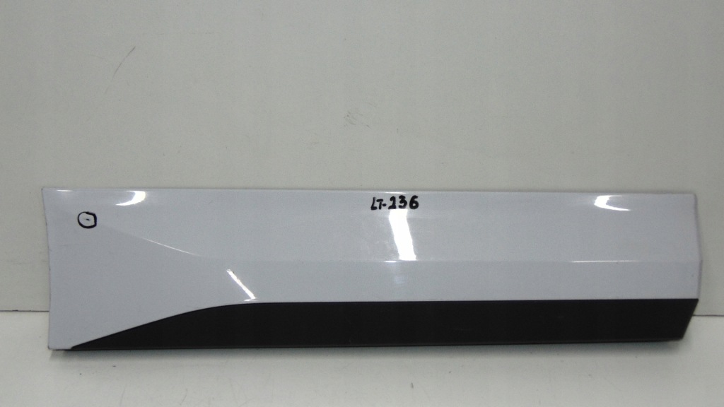 фото №1, Молдинг na дверь правая задняя задняя skoda enyaq iv 5la