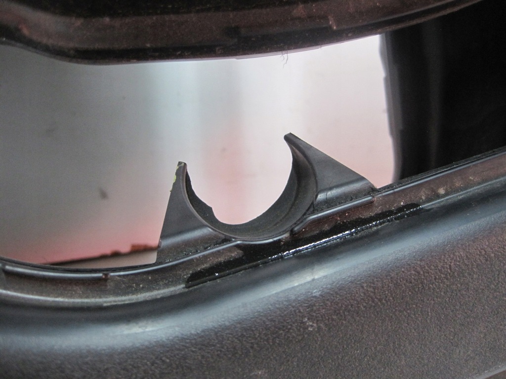 фото №5, Корпус фільтра повітря toyota yaris 3 iii hybrid