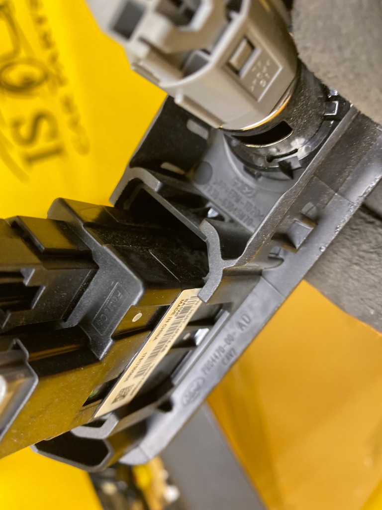 фото №5, Роз'єм port usb прикурювач ford mustang mk6 vi