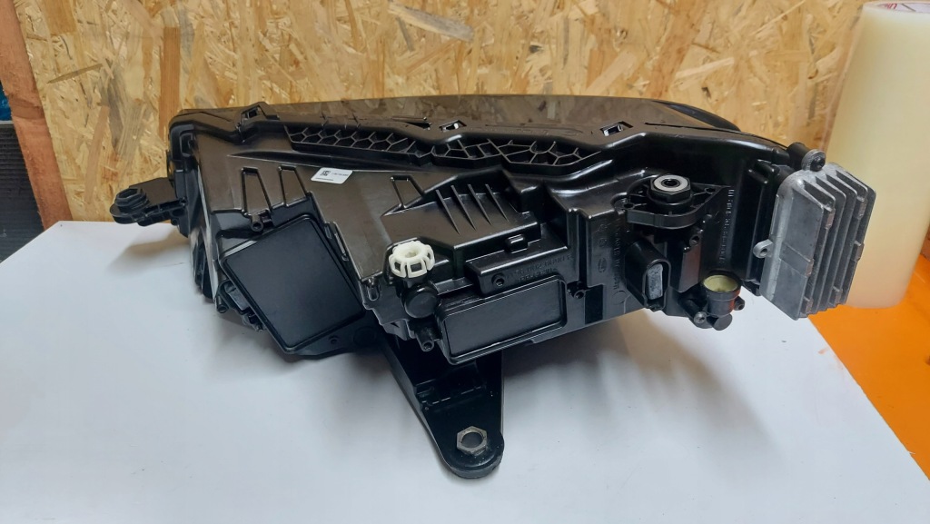 фото №3, Лампа правая правый r перед skoda superb iii 3 led 3v0 lift lifting full fl