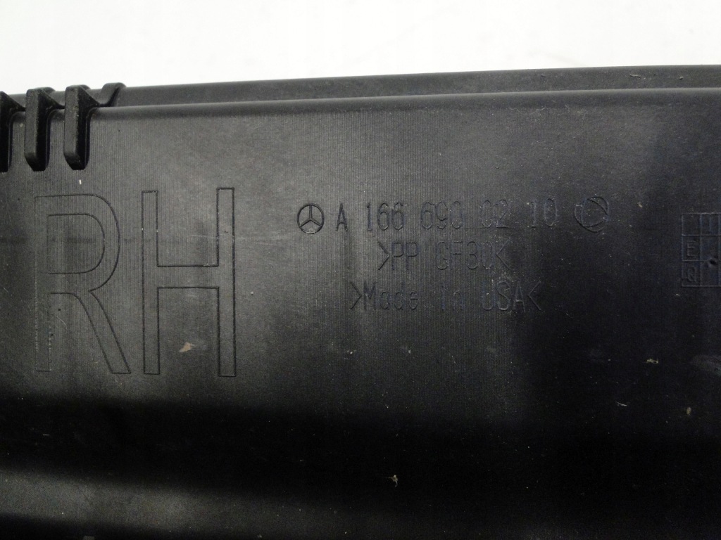 Mercedes молдинг порог правая накладка подножка правый gle w166 166 Киев