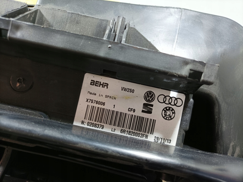 фото №10, Vw polo v 6r 1.4b обігрівач повітродувка комплект 6r1820003fn