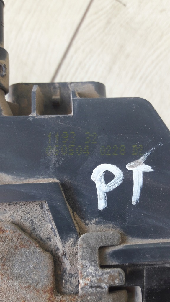 фото №3, Scenic 2 ii замок правий задня