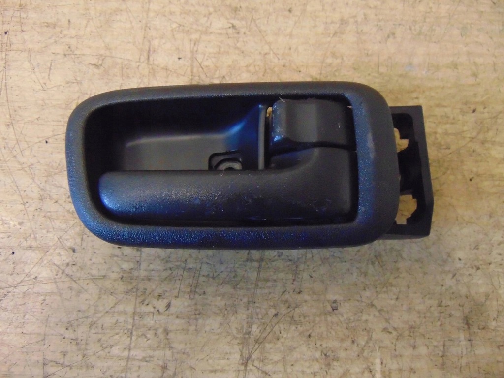 фото №1, Ручка внутренняя правая перед toyota rav4 ii lift